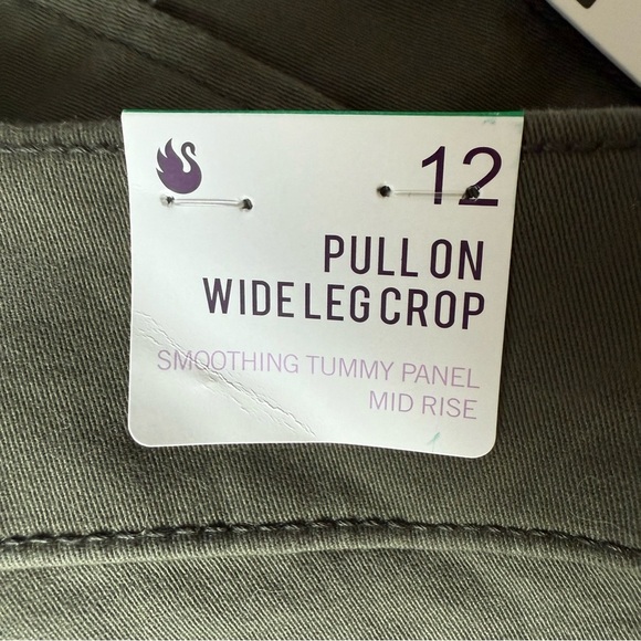 Gloria Vanderbilt Pull on wide leg crop size 12 Olive green tummy Smoothing - Picture 7 of 9